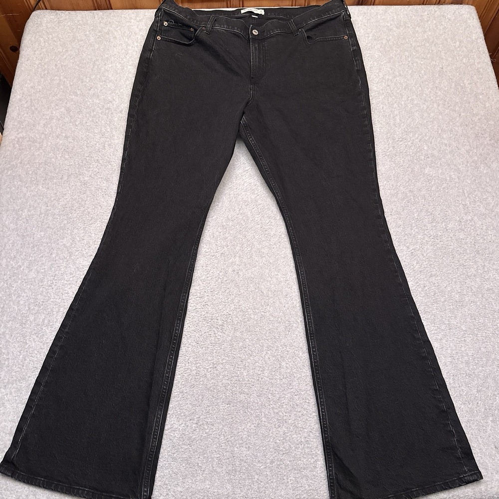 Abercrombie & Fitch Curve Love Bootcut Mid-Rise Jeans 34 LONG (40x34) Black‎ EUC